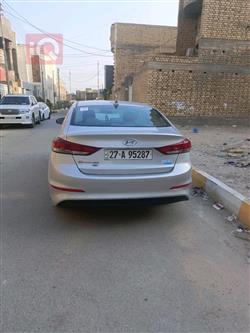 هیوندای ئەلەنترا